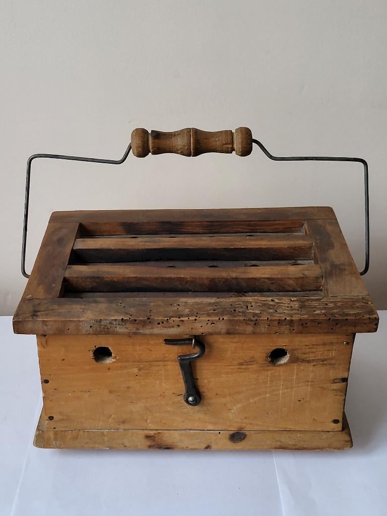 Chaufferette ancienne à braise-Chauffe-pieds - Art populaire, Enlèvement ou Envoi