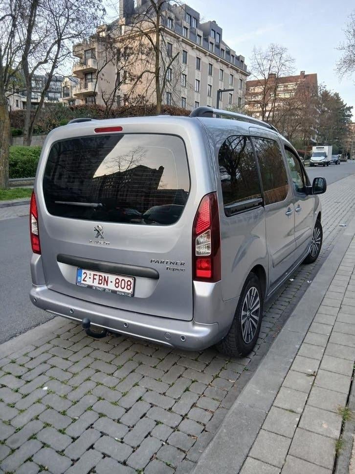 Peugeot  Partner  2015  essence, 16, Enlèvement ou Envoi, Peugeot