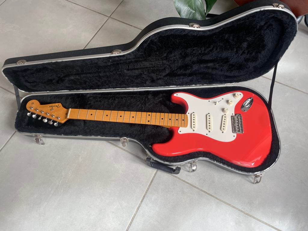 Fender Stratocaster 2006 + Fender case, Muziek en Instrumenten, Snaarinstrumenten | Gitaren | Elektrisch, Ophalen, Gebruikt, Solid body