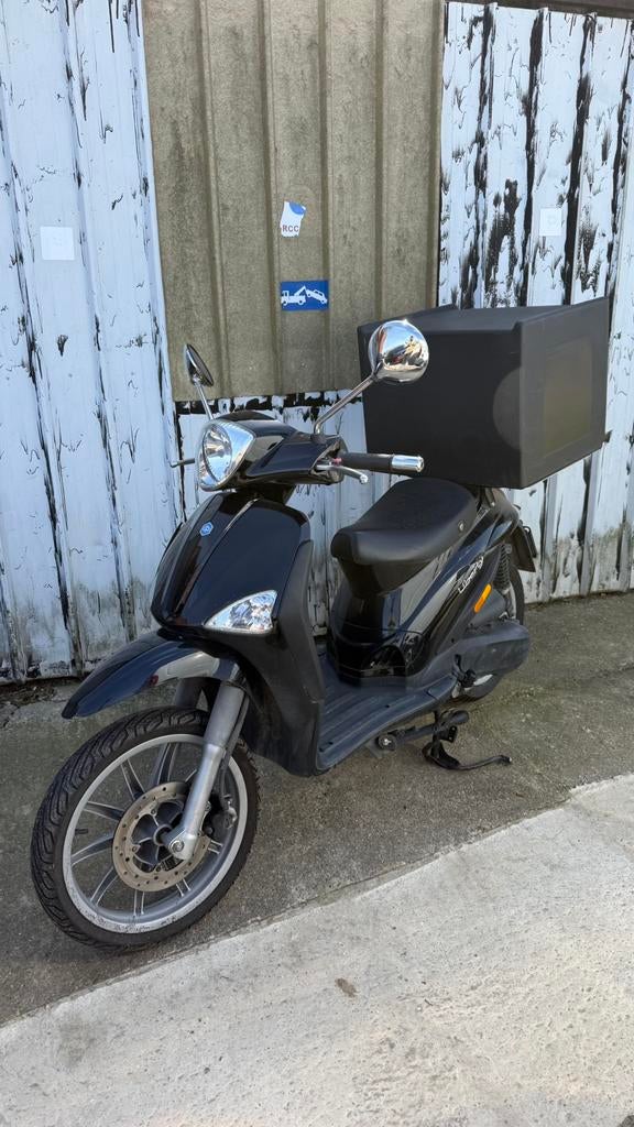 Piaggio liberty 50 cc leveringsscooter, Vélos & Vélomoteurs, Scooters | Piaggio, Enlèvement, Comme neuf