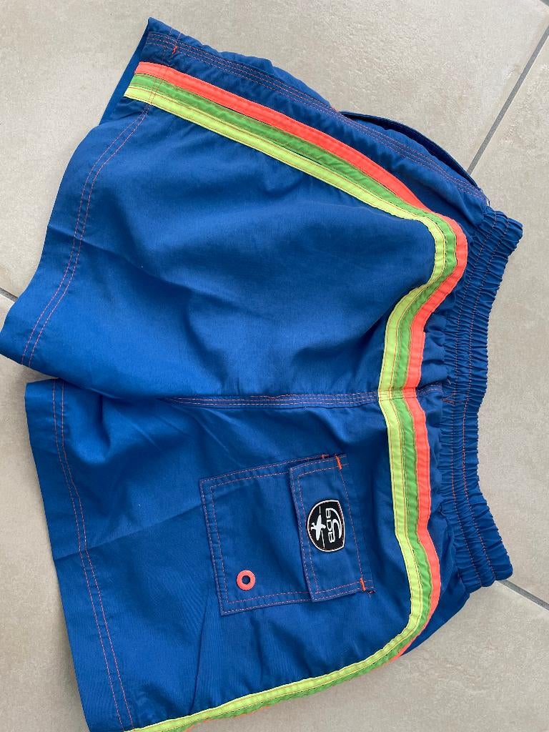 Supercoole zwemshort 152, Ophalen