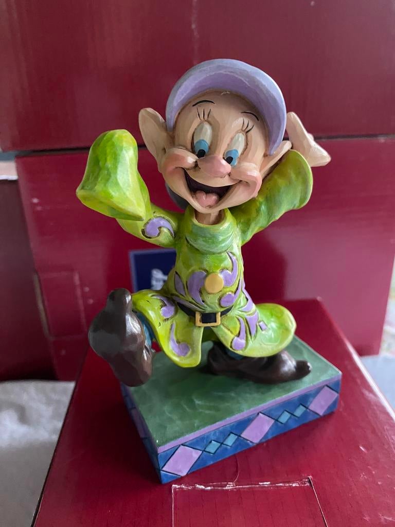 Disney Tradtions Dopey Retired, Ophalen of Verzenden, Sneeuwwitje of Doornroosje, Nieuw, Beeldje of Figuurtje