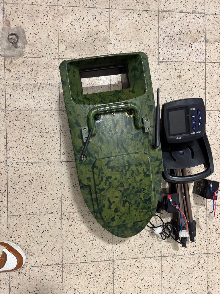 Bateau amorceur anatec avec écho sondeur, Sports nautiques & Bateaux, Enlèvement, Utilisé, Autres types