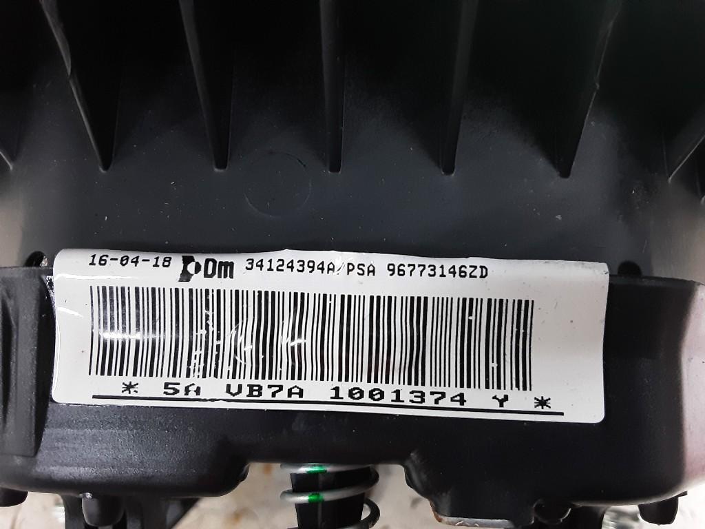 AIRBAG VOLANT Citroën Berlingo (96773146ZD), Citroën, Mevr. I. Hauben, Utilisé, Rue de l'Espoir 34 34
4030  GRIVEGNÉE, BE