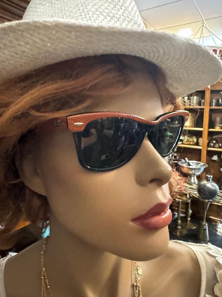 Vintage zonnebril B&L Ray-Ban Wayfarer Leather L5022 W23, Enlèvement ou Envoi, Comme neuf, Ray-Ban, Lunettes de soleil