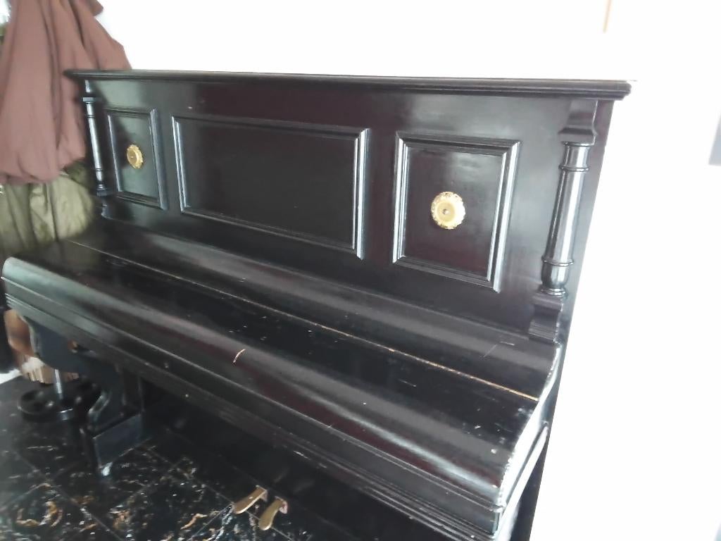 Piano, Muziek en Instrumenten, Piano's, Ophalen, Gebruikt, Zwart, Piano