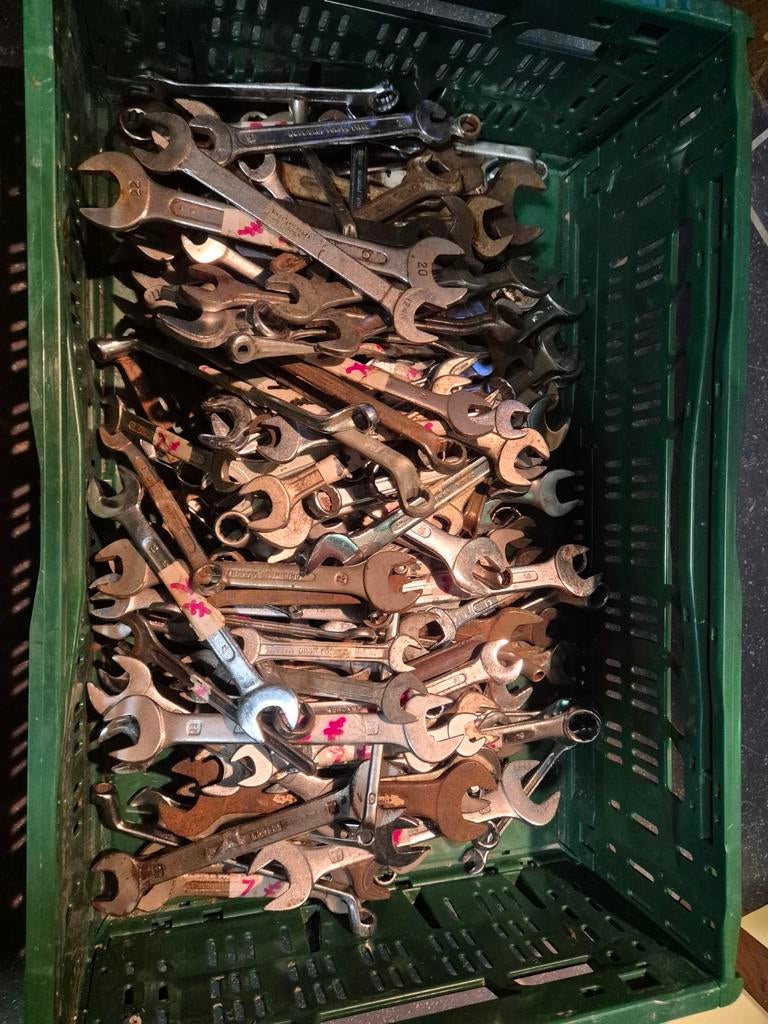 215 steek en ringsleutels, Ophalen