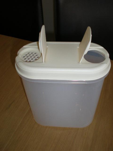 Boîte de conservation 2 litres, Maison & Meubles, Cuisine| Tupperware, Enlèvement, Comme neuf, Boîte