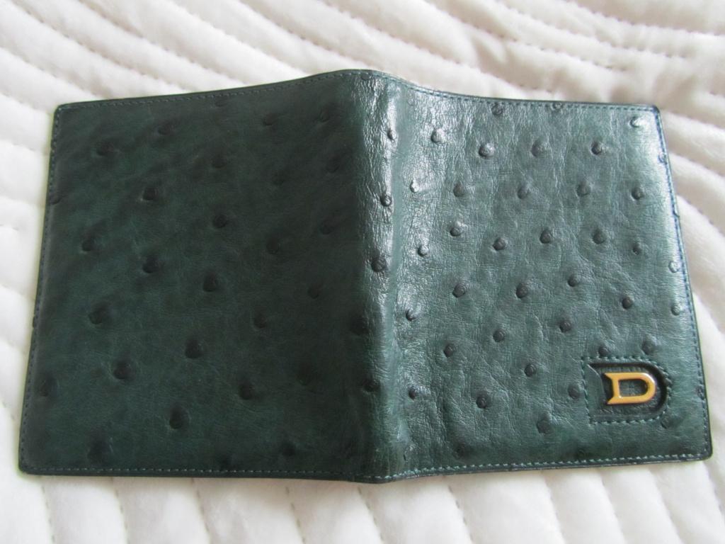 DELVAUX Portefeuille cuir vert anglais autruche siglé, Bijoux, Sacs & Beauté, Sacs | Sacs Femme, Envoi, Vert