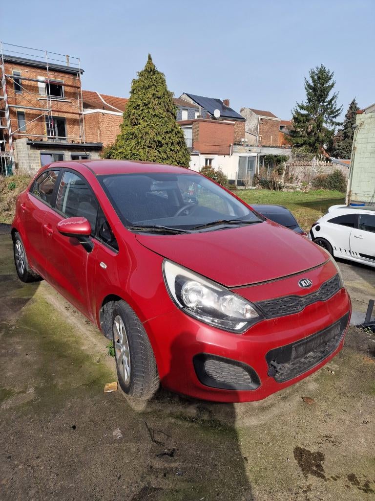 Kia Rio 1.1 CRDi // MOTEUR CASSER, Rouge, Euro 5, Achat, Entreprise