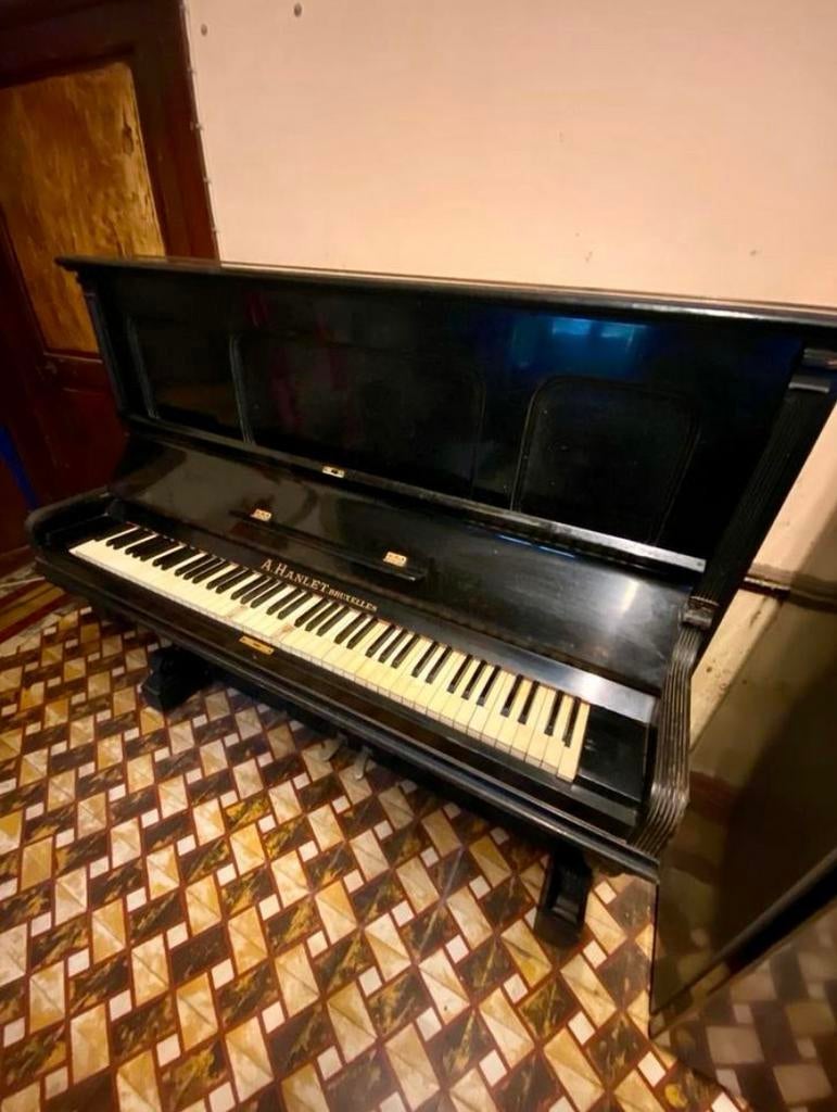 A. Hanlet. Bruxelles, Musique & Instruments, Pianos, Brillant, Enlèvement, Utilisé, Piano