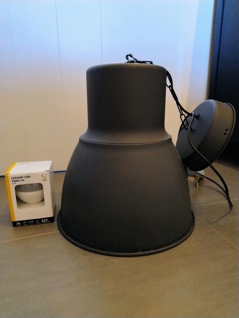 Hanglamp Ikea Hektar + extra led lamp, Huis en Inrichting, Lampen | Hanglampen, Ophalen, Zo goed als nieuw, Metaal