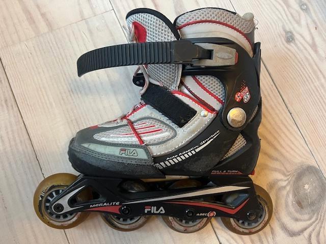 Skeelers Fila maat 35-38, Autres marques, Enlèvement ou Envoi, Utilisé, Rollers 5 roues en ligne