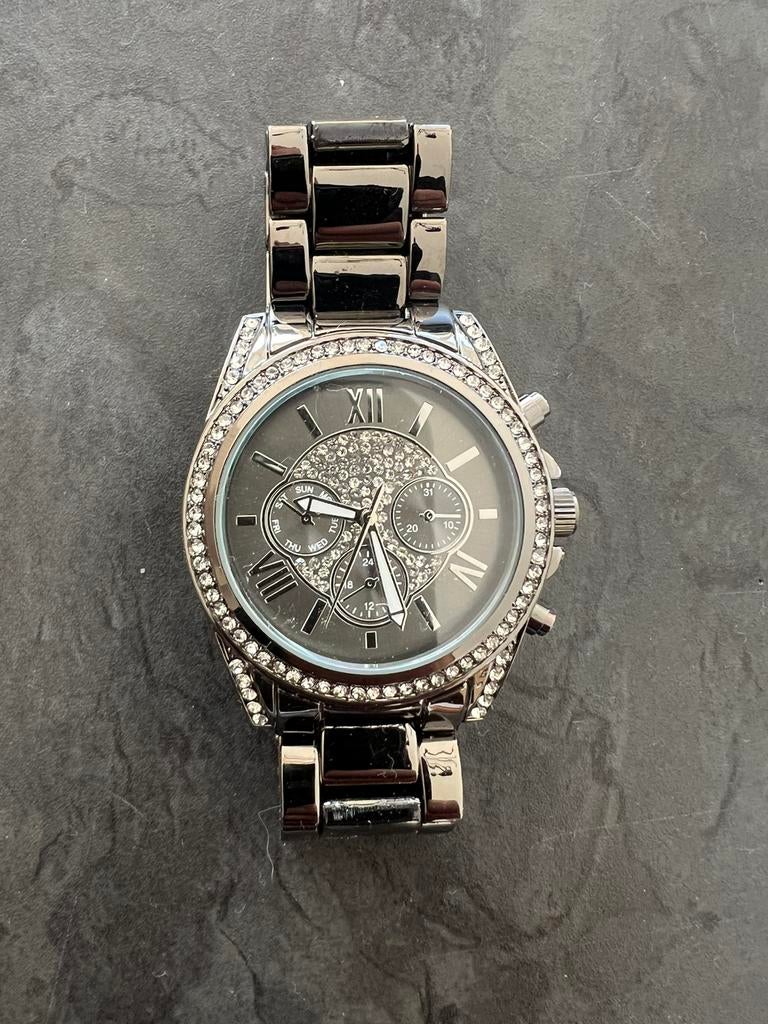 Verschillende dames horloges, Ophalen of Verzenden, Zo goed als nieuw