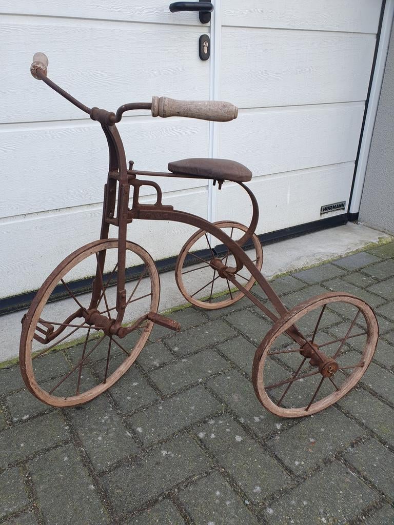 Antieke kinderfiets driewieler perfect, Ophalen