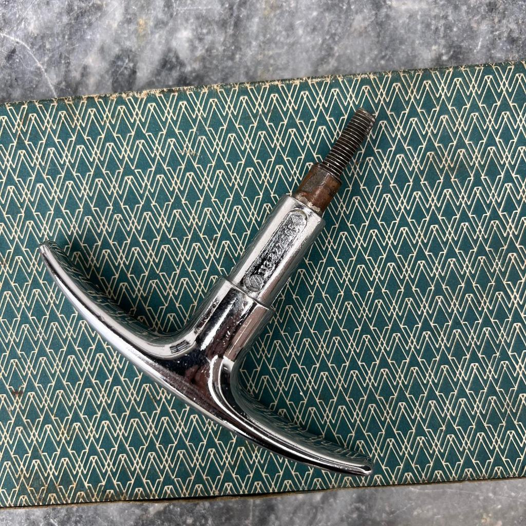 Poignée de capot moteur VW Beetle T 53-64 ovale Dickholmer, Envoi, Utilisé