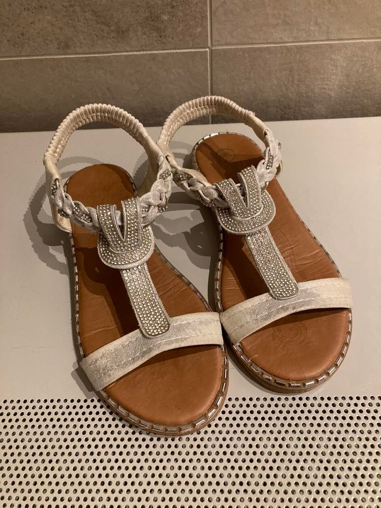 Sandales argentées à pierres taille 38, Enlèvement ou Envoi, Porté