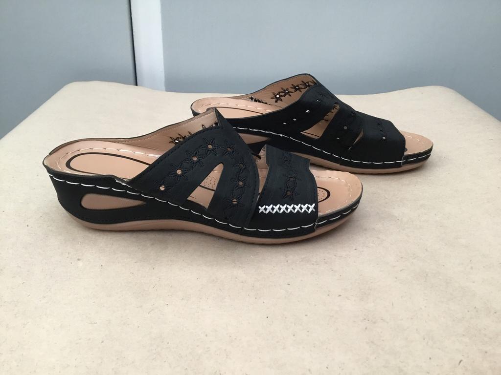 Chaussures femme chaussons neuves taille 39 Clark, Neuf, Enlèvement ou Envoi, Clark, Sandales de bain