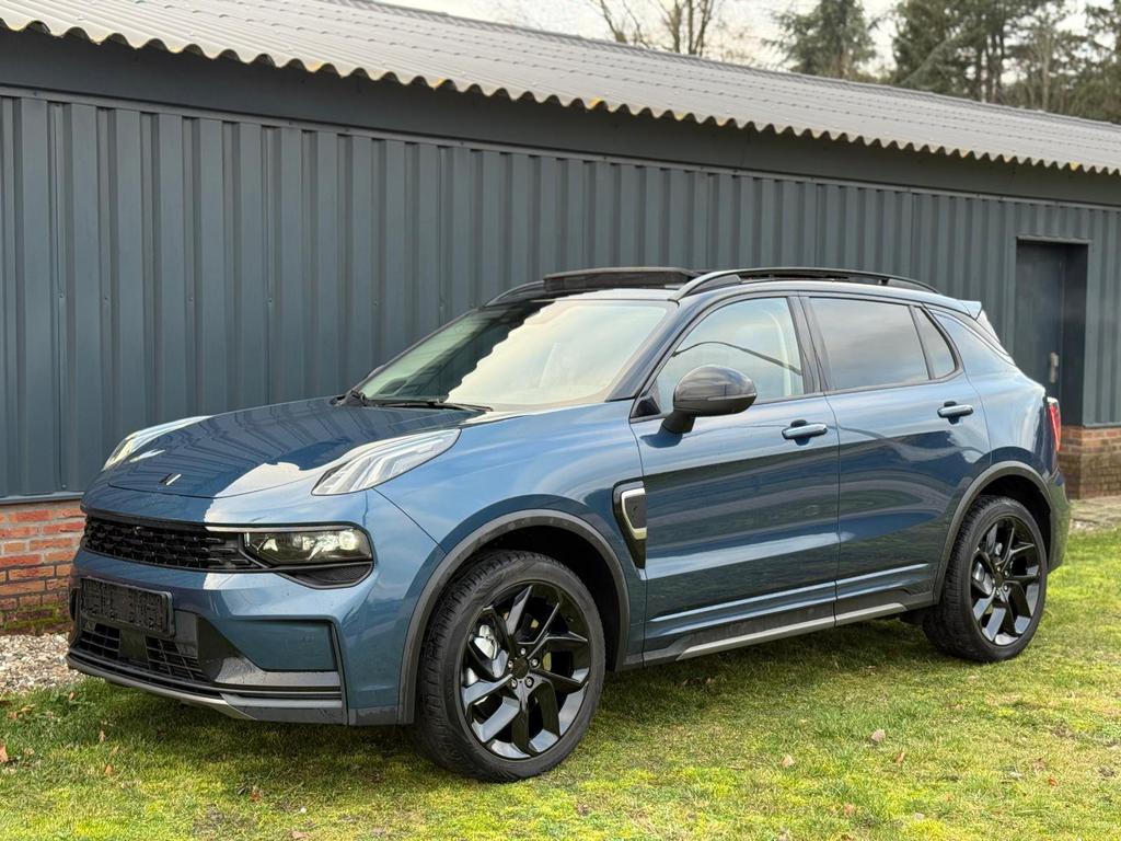 Lynk & Co 01 1.5 Plug in Hybrid Black Edition Bomvol, Auto's, Lynk & Co, Automaat, Zwart, Bedrijf, Hybride Elektrisch/Benzine