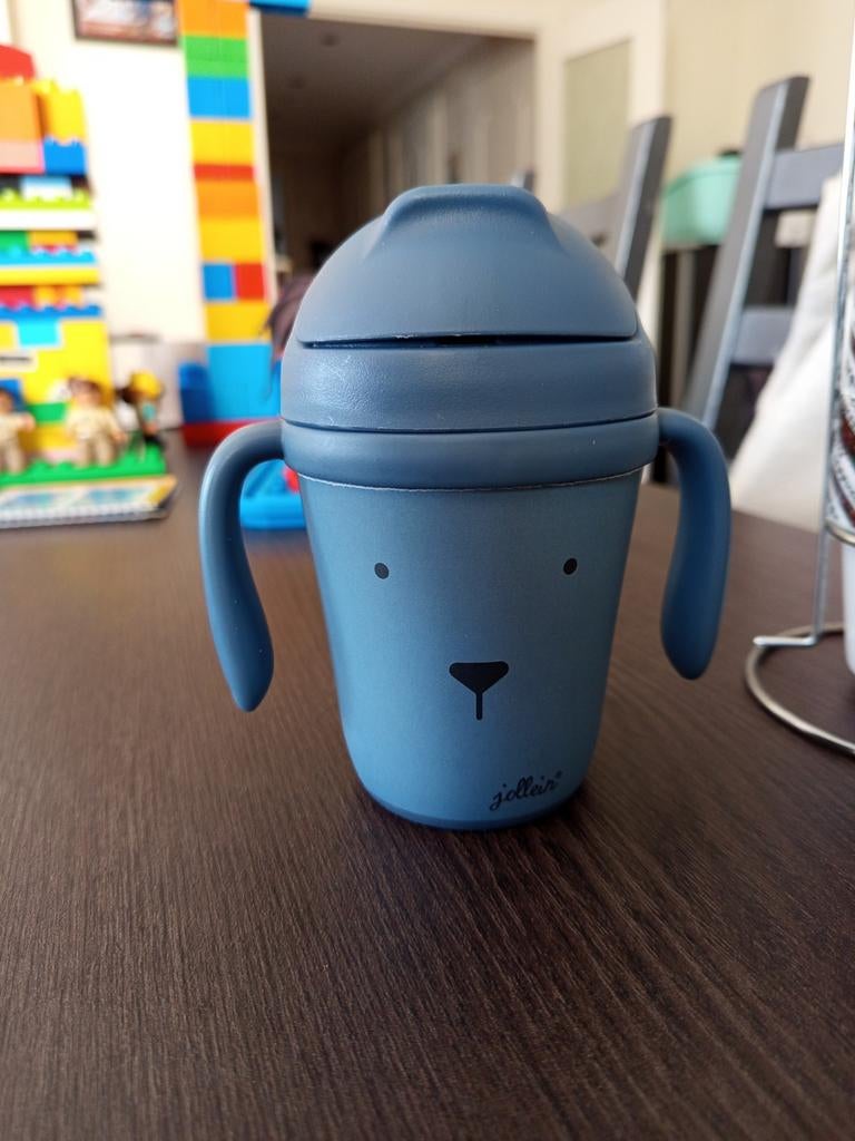 Gobelet pour bébé jamais utilisé, Enfants & Bébés, Enlèvement, Comme neuf