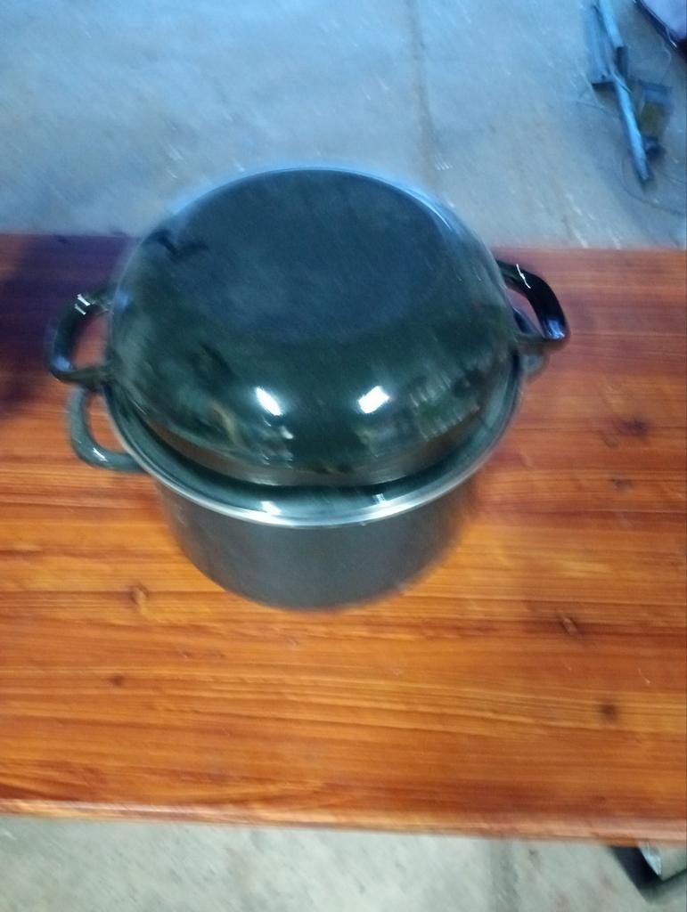 Mosselpot, Huis en Inrichting, Ophalen, Zo goed als nieuw