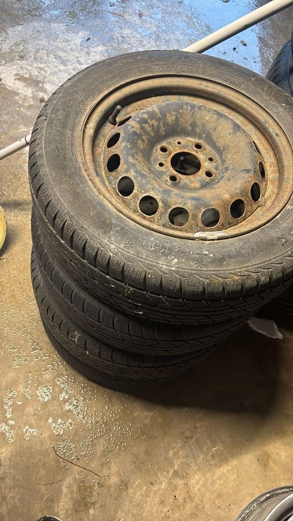 Pneus d'hiver -14" - 175/65 R14 82T, Autos : Pièces & Accessoires, Pneus & Jantes, 14 pouces, Pneus hiver, 175 mm, Véhicule de tourisme