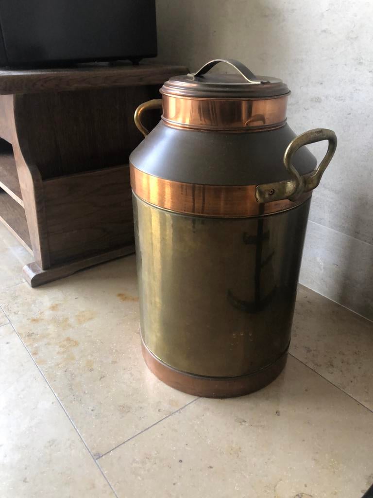 Oude koperen melkkit, Ophalen