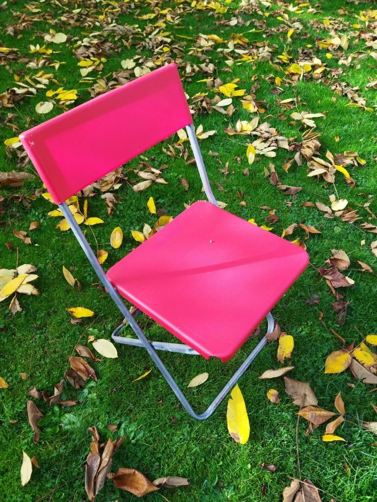 Chaise pliable Ikea rouge, Rouge, Enlèvement, Autres matériaux, Cinq, Six Chaises ou plus