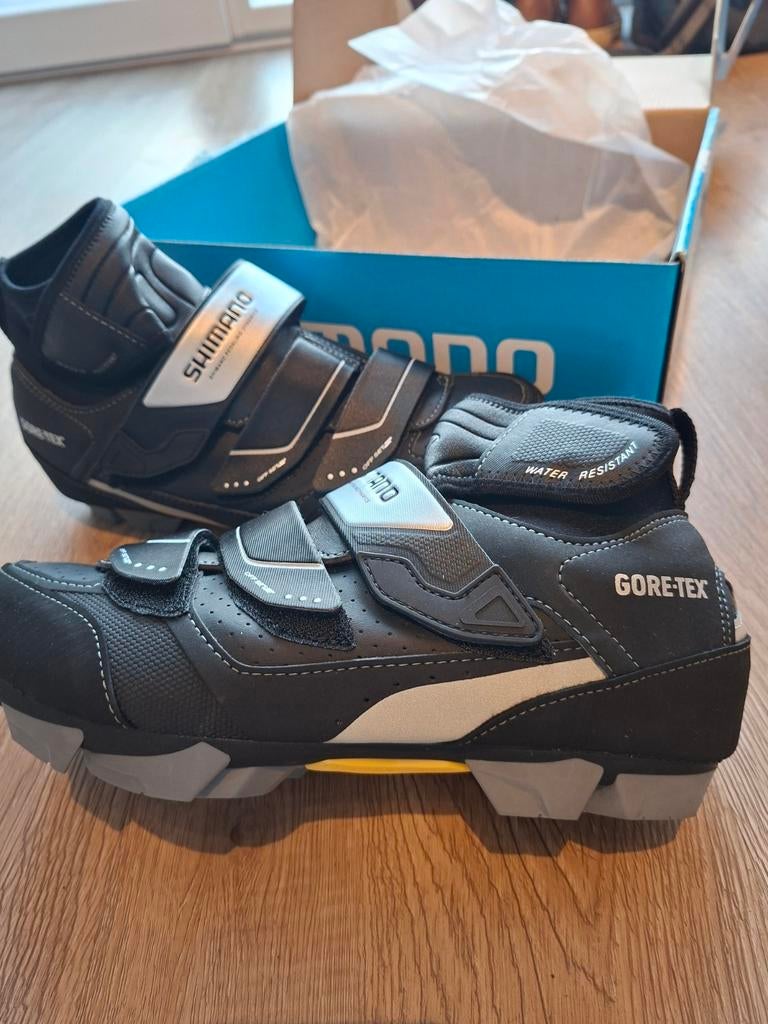 Chaussures Shimano Click nouvelle taille 43, Vélos & Vélomoteurs, Enlèvement ou Envoi, Neuf