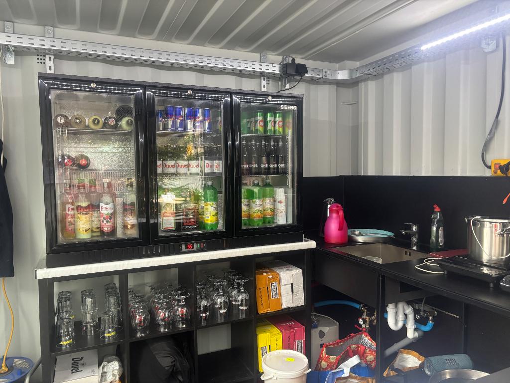 Conteneur de bar à louer ou à vendre, Enlèvement, Comme neuf