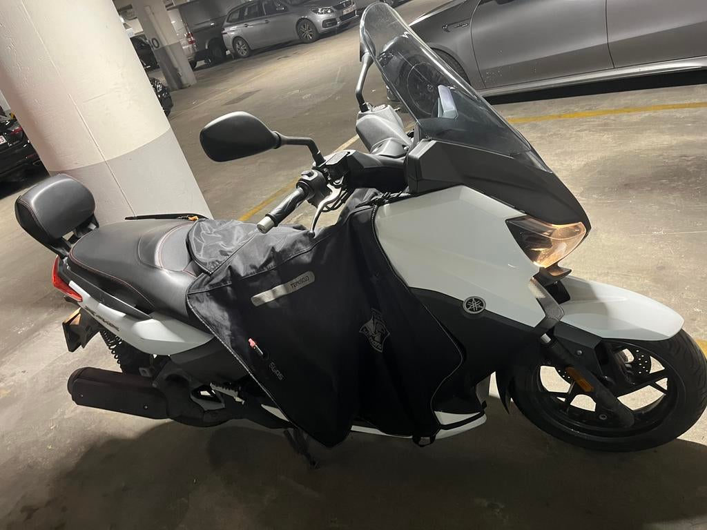 Yamaha xmax 125, Motos, Motos | Yamaha, Particulier
