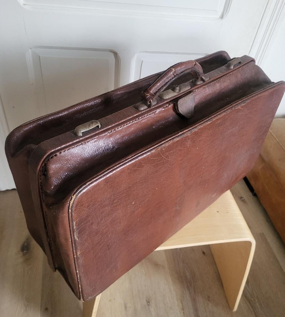Oude lederen dokterstas, Antiek en Kunst, Curiosa en Brocante, Ophalen of Verzenden