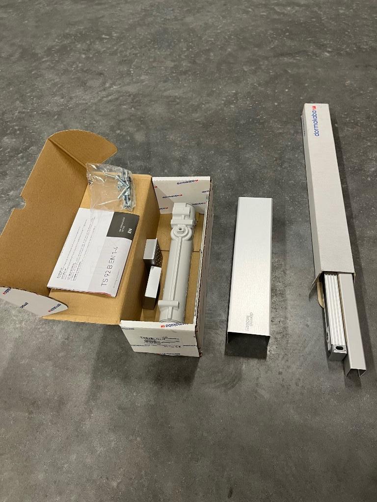 Deurpomp deurdranger Dorma nieuw, Enlèvement, Neuf, Autres matériaux, Autres types