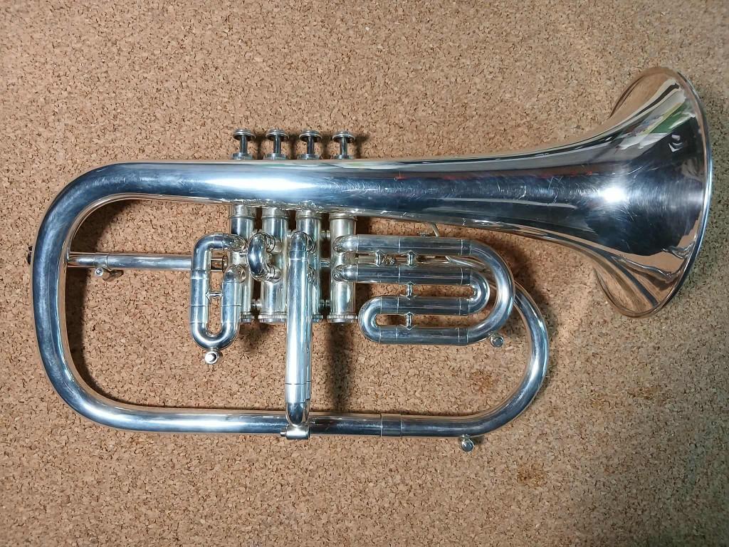 Bugle GETZEN Eterna 896S, Musique & Instruments, Enlèvement, Comme neuf, Autres types, Avec valise