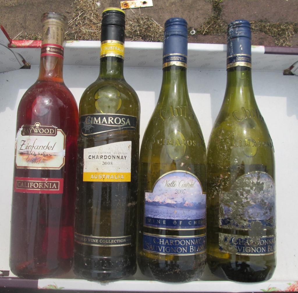 4 vieux vins de Californie, d'Australie et du Chili, Collections, Enlèvement ou Envoi, Pleine, Comme neuf, Amérique du Nord