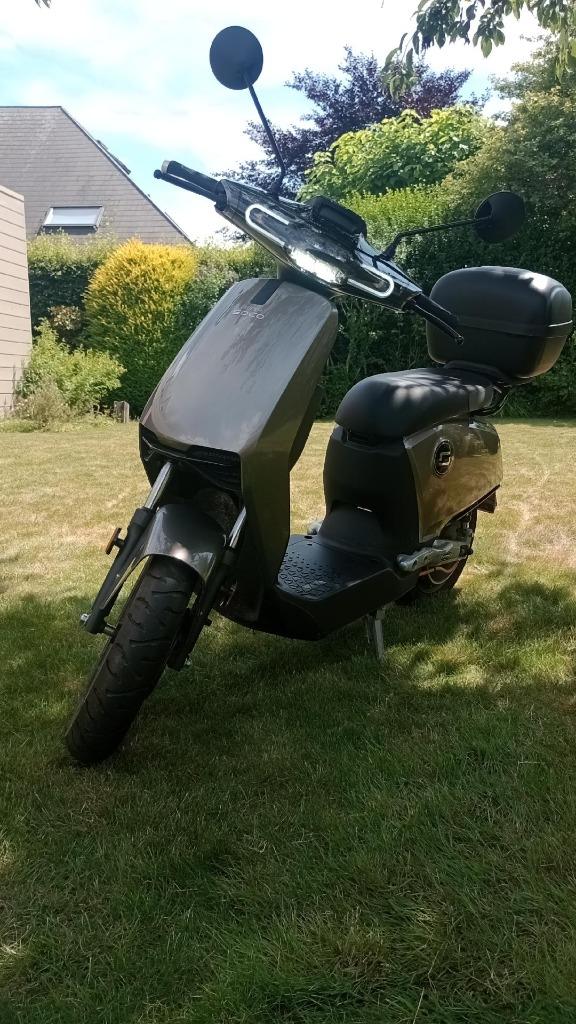 Super Soco CUX - elektrische scooter met topcase, Fietsen en Brommers, Ophalen, Super soco, Elektrisch, Klasse B (45 km/u)