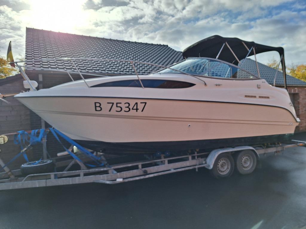 BAYLINER 245, Ophalen