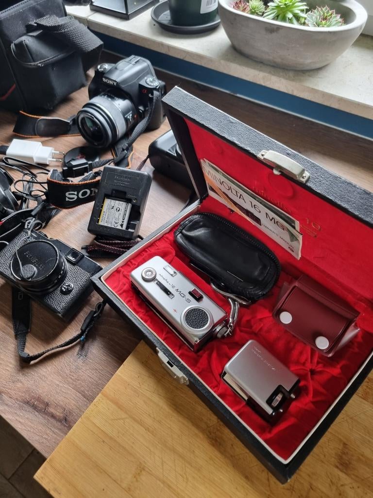 Anciens appareils photos,caméra nizo etc voir photos, Ophalen, Filmcamera