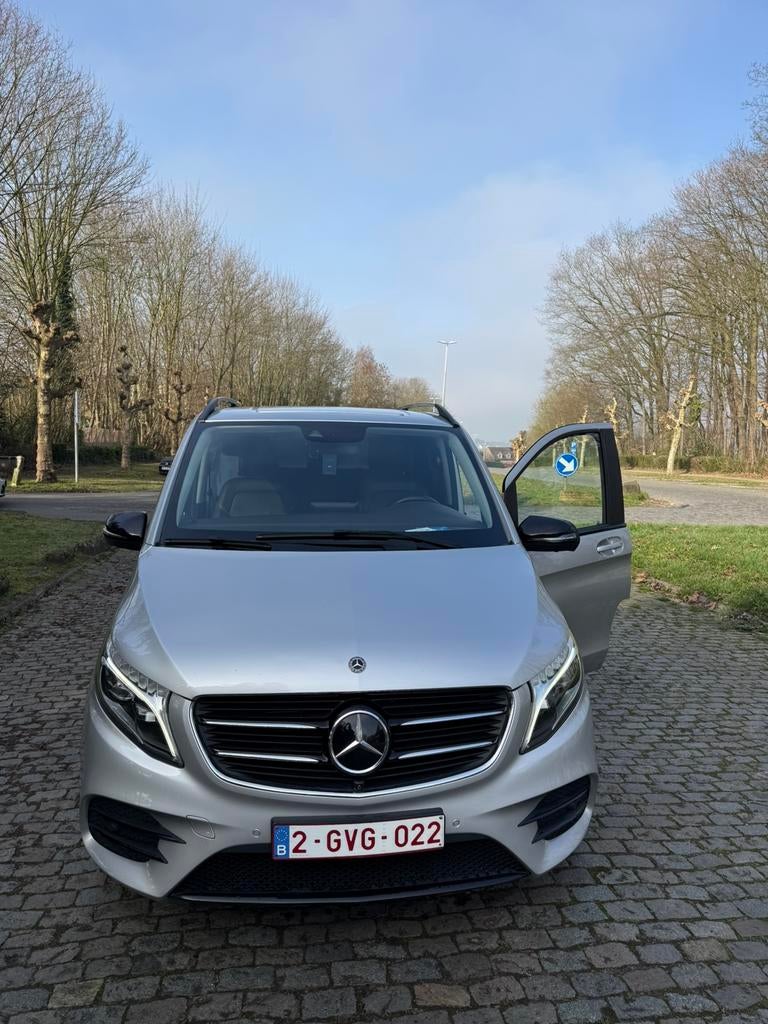 Mercedes Classe V, Cuir, Argent ou Gris, 6 portes, Carnet d'entretien