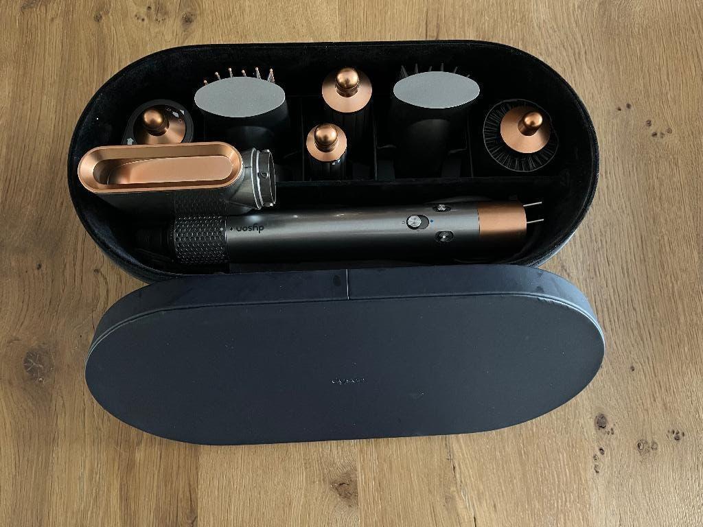 Dyson Airwrap in de kleur nikkel/koper, Handtassen en Accessoires, Uiterlijk | Haarverzorging, Ophalen of Verzenden, Zo goed als nieuw