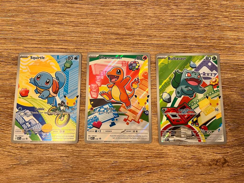 First Partner Charmander, Bulbasaur en Squirtle Pokemon, Ophalen of Verzenden, Nieuw, Meerdere kaarten, Foil