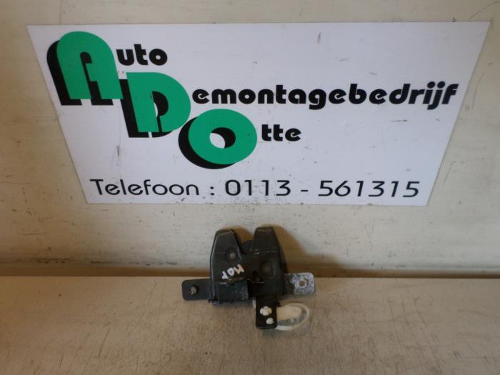 Slotmechaniek Achterklep van een BMW 3-Serie (3-Serie 90-), Gebruikt, -, -, Ophalen of Verzenden