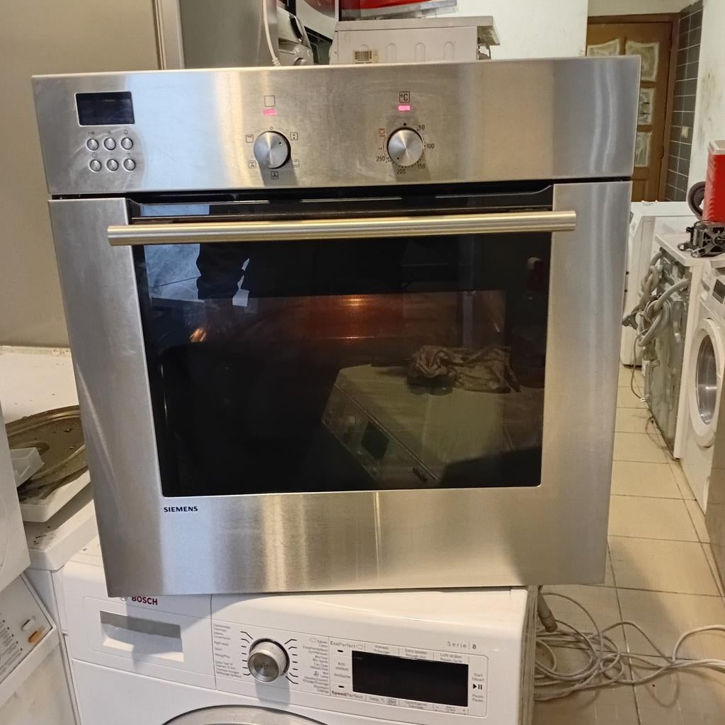 Four encastrable Siemens, Four