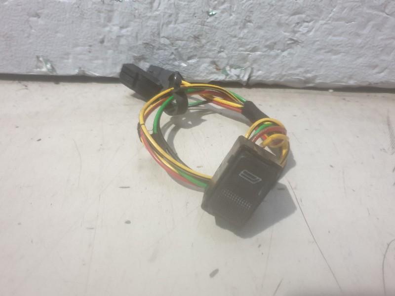 INTERRUPTEUR D'ALIMENTATION VITRE ARRIÈRE GAUCHE 80 (B4), Autos : Pièces & Accessoires, Utilisé, Audi