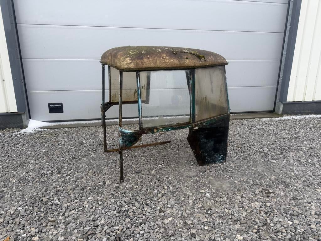 Cabine zetor pour pieces, Enlèvement