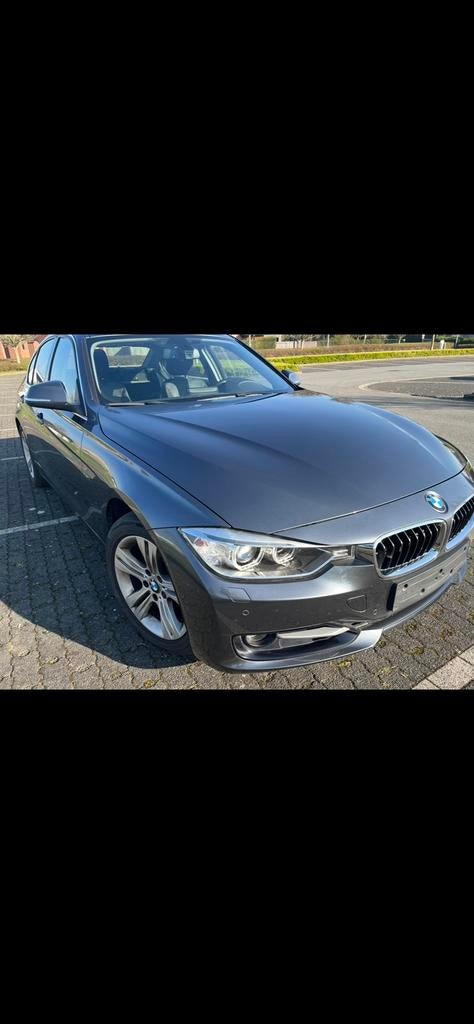 Bmw 320I berline sportline, Auto's, Voorwielaandrijving, 4 deurs, 4 cilinders, Grijs