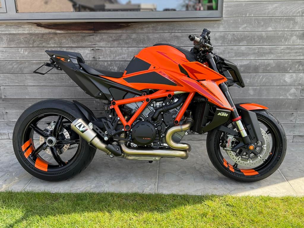 KTM Superduke 1390R avec1436 km! Garantie jusqu'en 2029!, Motos, Motos | KTM, Permis Moto A, Entreprise, Plus de 35 kW, 2 cylindres