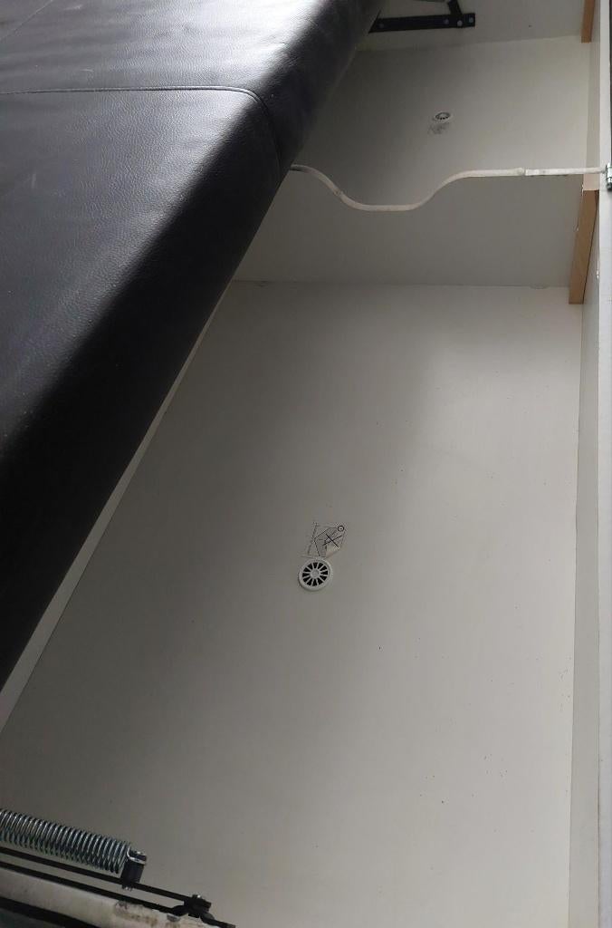 GRATUIT : un bon canapé-lit ou un lit à 3 places similaire, Maison & Meubles, Moins de 150 cm, Zw simily, Banc droit, Synthétique