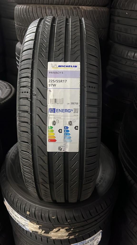 22555r17 225 55 r17 225/55/17 michelin Nouveau avec montage