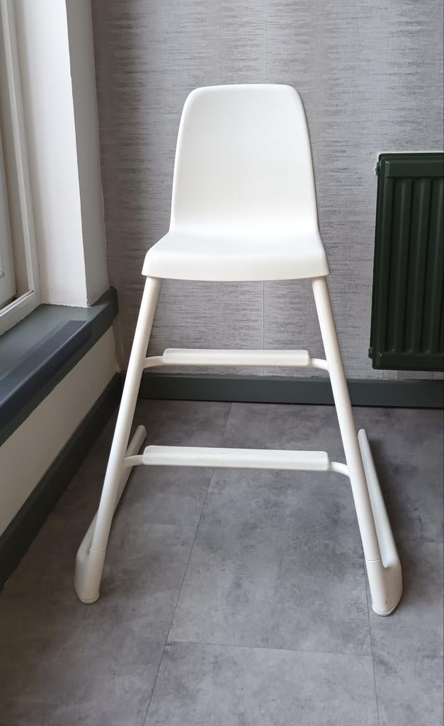 Chaise haute enfant métal et plastique, Ophalen
